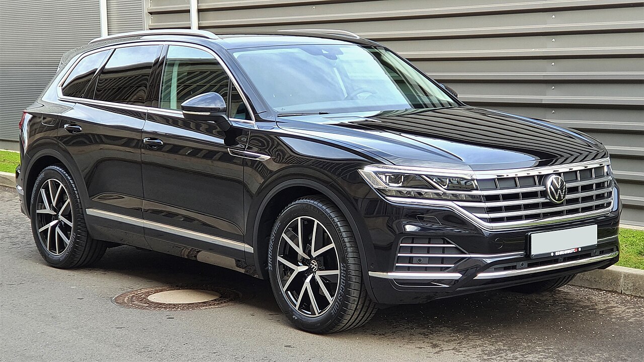 Volkswagen Touareg Prestige car rental Fes Morocco